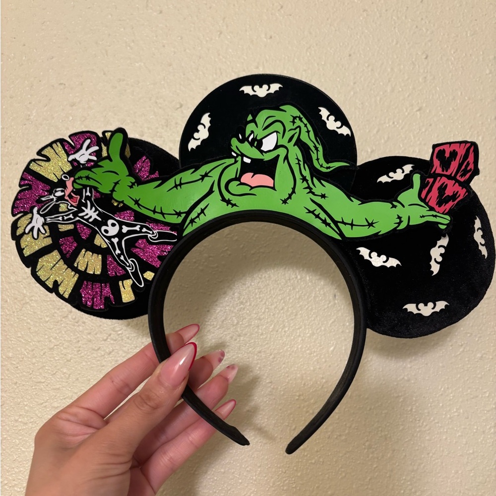 Disney Glow in the Dark Ears Nightmare before Xmas Pete & Goofy